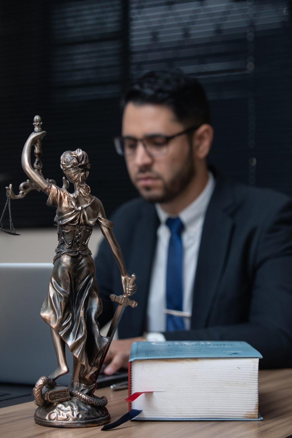Guia do curso de Direito: como é, duração, estágio e perspectivas ...