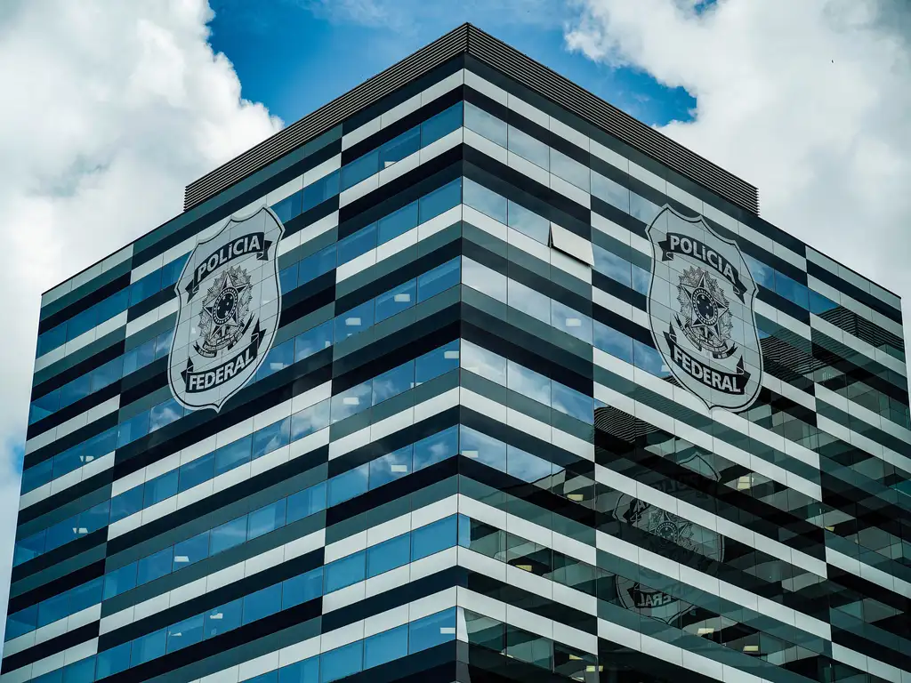 como trabalhar na interpol