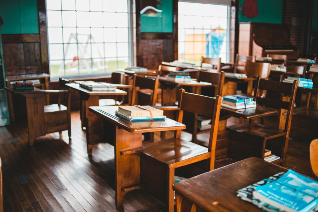 Descubra como funciona o mercado para ensino de História em escolas, cursos e instituições públicas